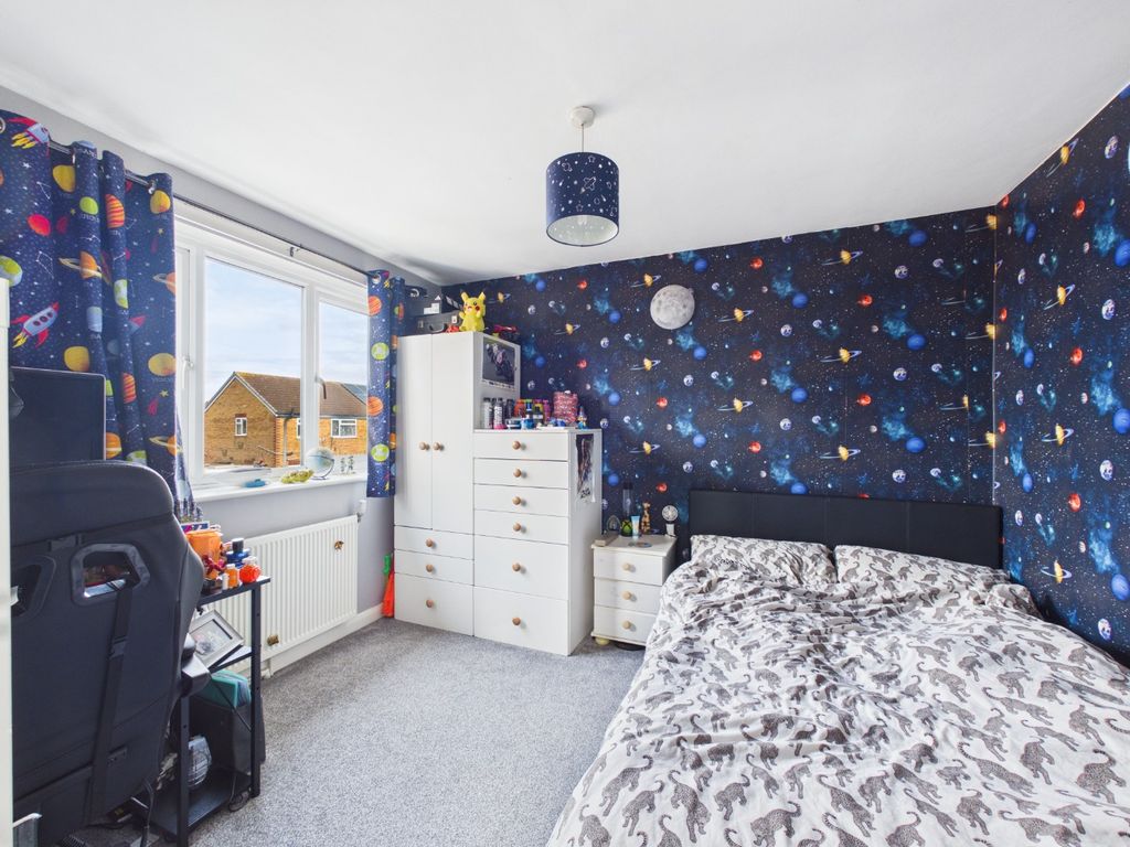 Property photo 3 of 14 4858448