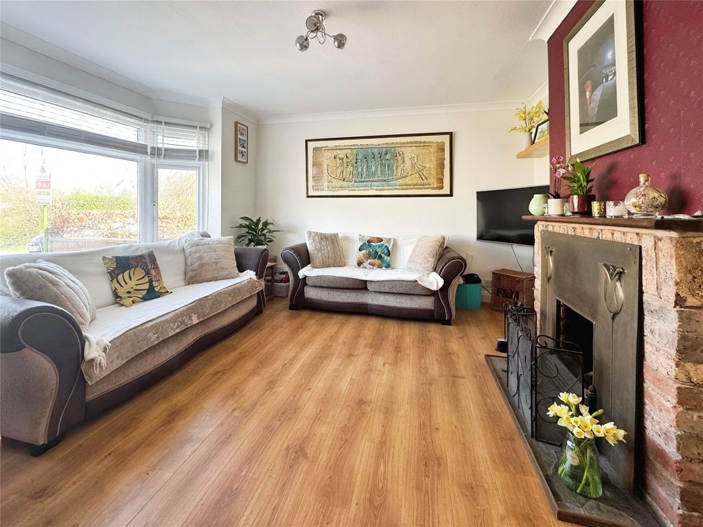 Property photo 3 of 17 Sitting Room
