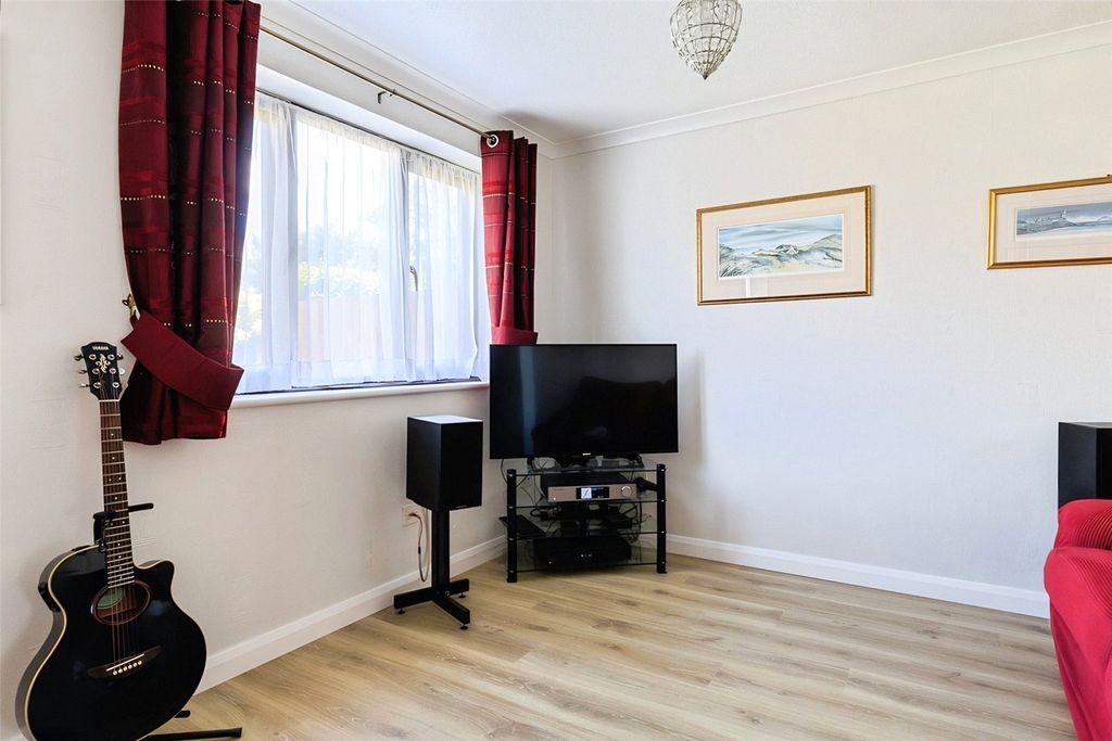 Property photo 3 of 12 Picture No. 05