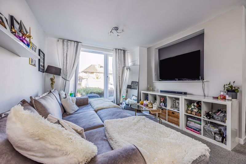 Property photo 3 of 14 Photo 7