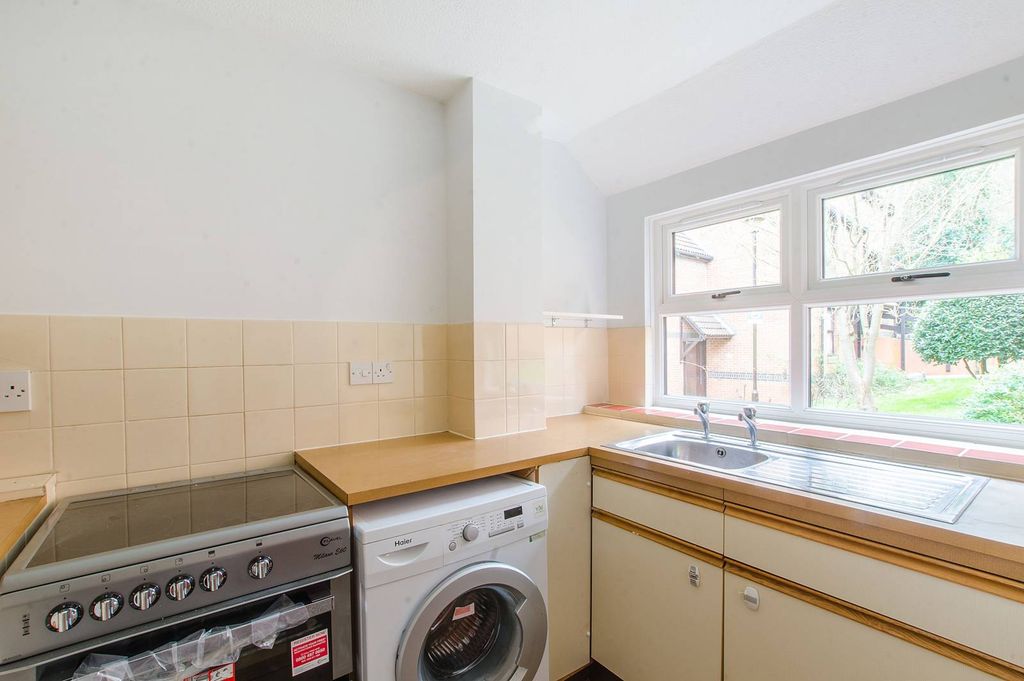 Property photo 2 of 7