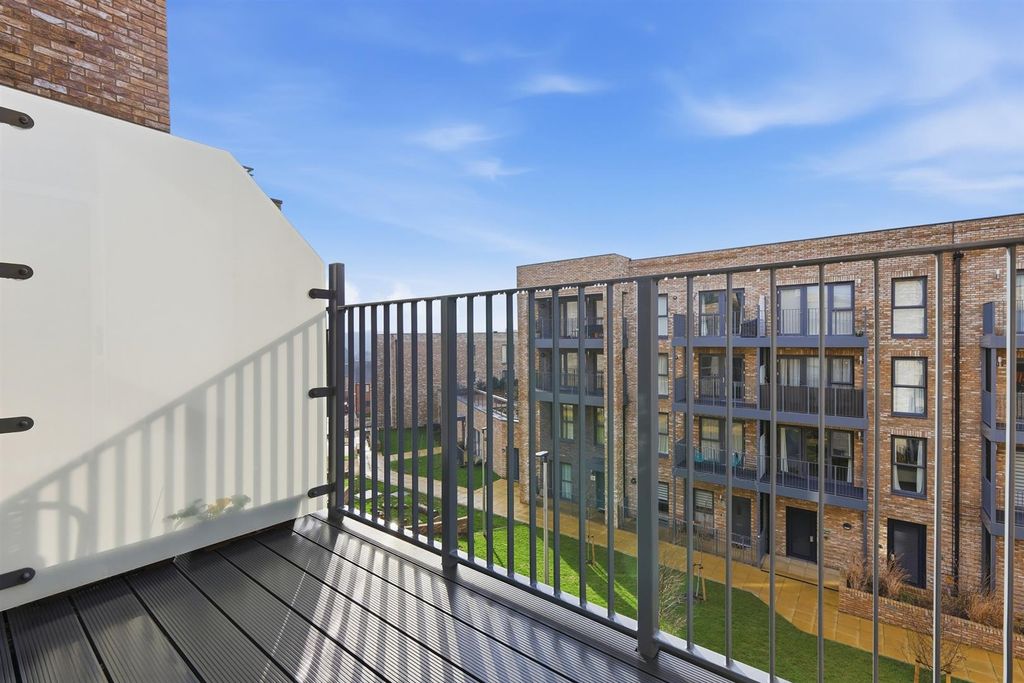 Property photo 3 of 13 20_Img_9088.Jpg