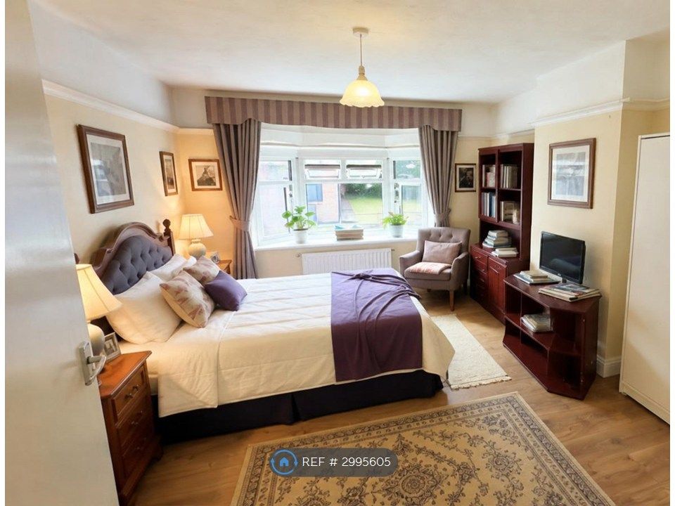 Property photo 3 of 9