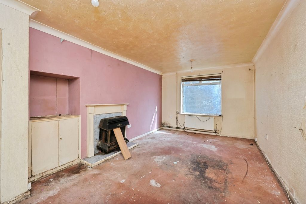 Property photo 2 of 12 Pbox-Img.Jpg