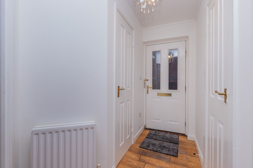 Property photo 2 of 24