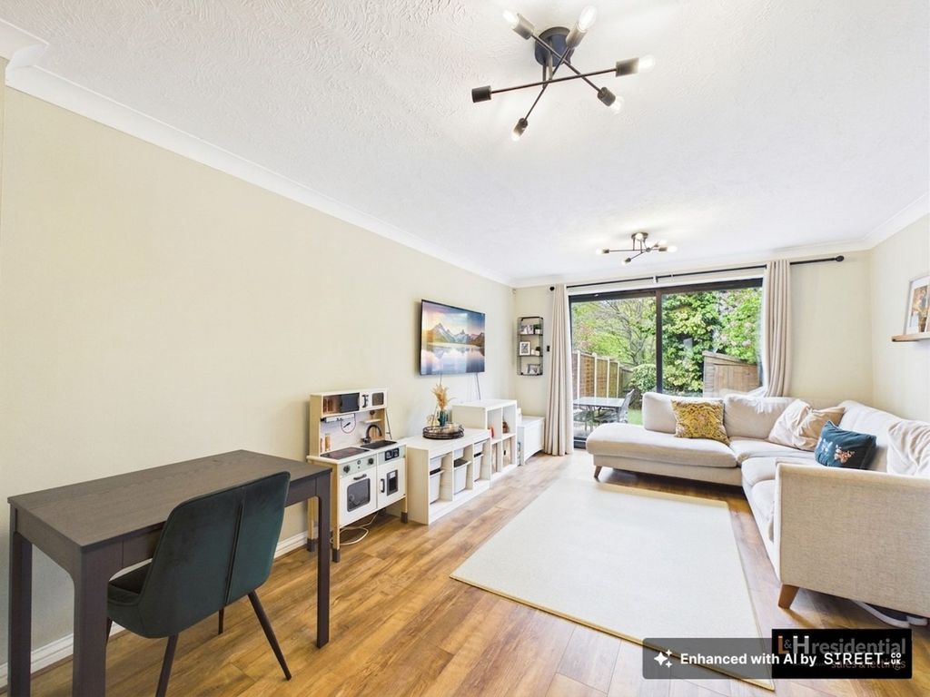 Property photo 2 of 7