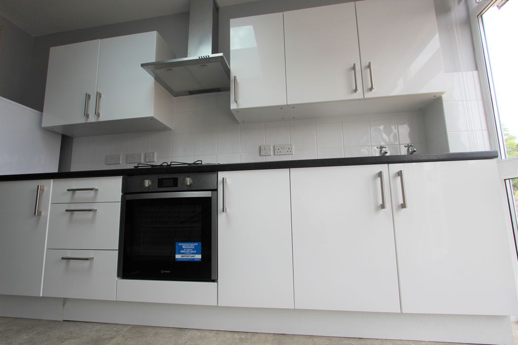 Property photo 3 of 10 Img_5247