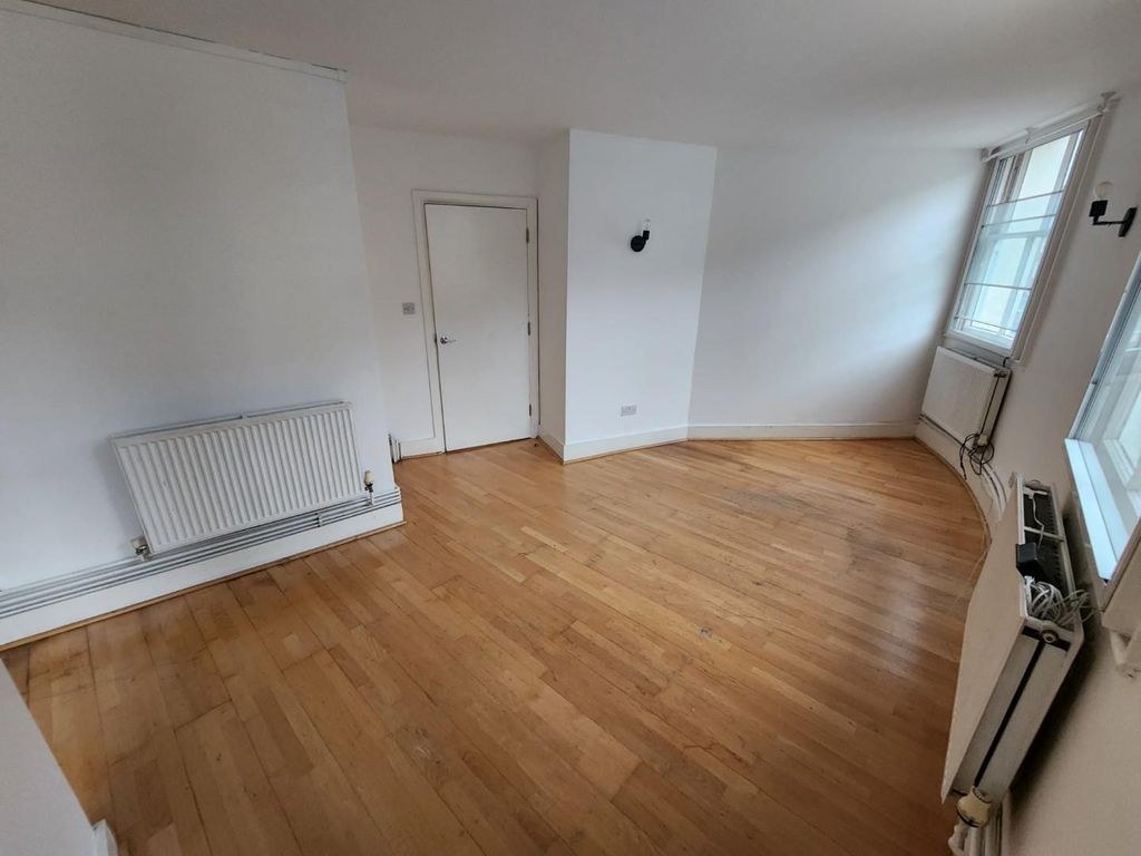 Property photo 3 of 10 Whatsapp Image 2026-02-08 At 22.06.55.Jpeg