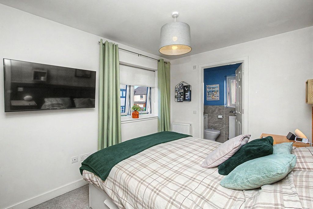 Additional image 5 of 3 bed terraced house for saleLatch Dubh Lane, Kinross KY13