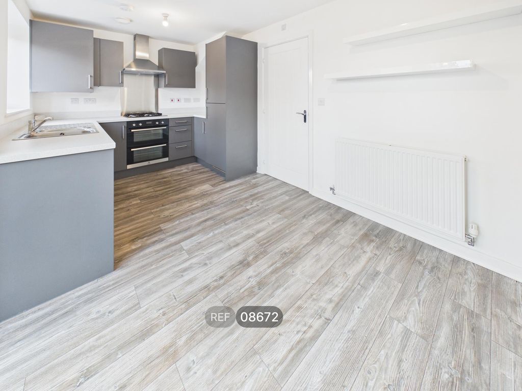 Property photo 2 of 16 Kitchen