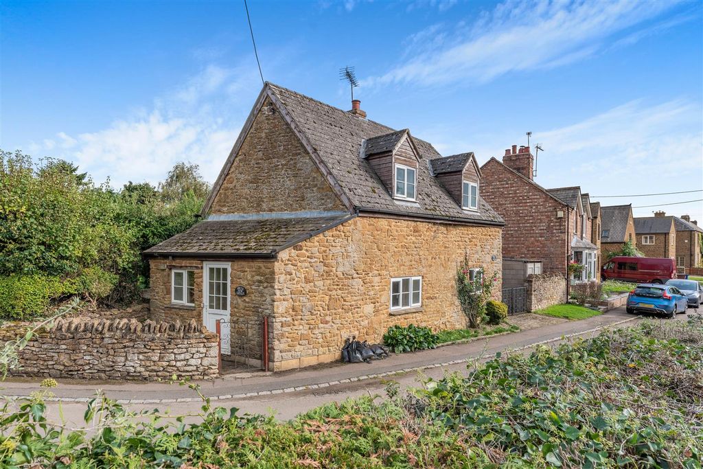 Property photo 1 of 14 Green View Cottage, Little Bourton-1.Jpg