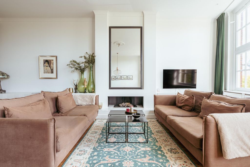 Property photo 3 of 52