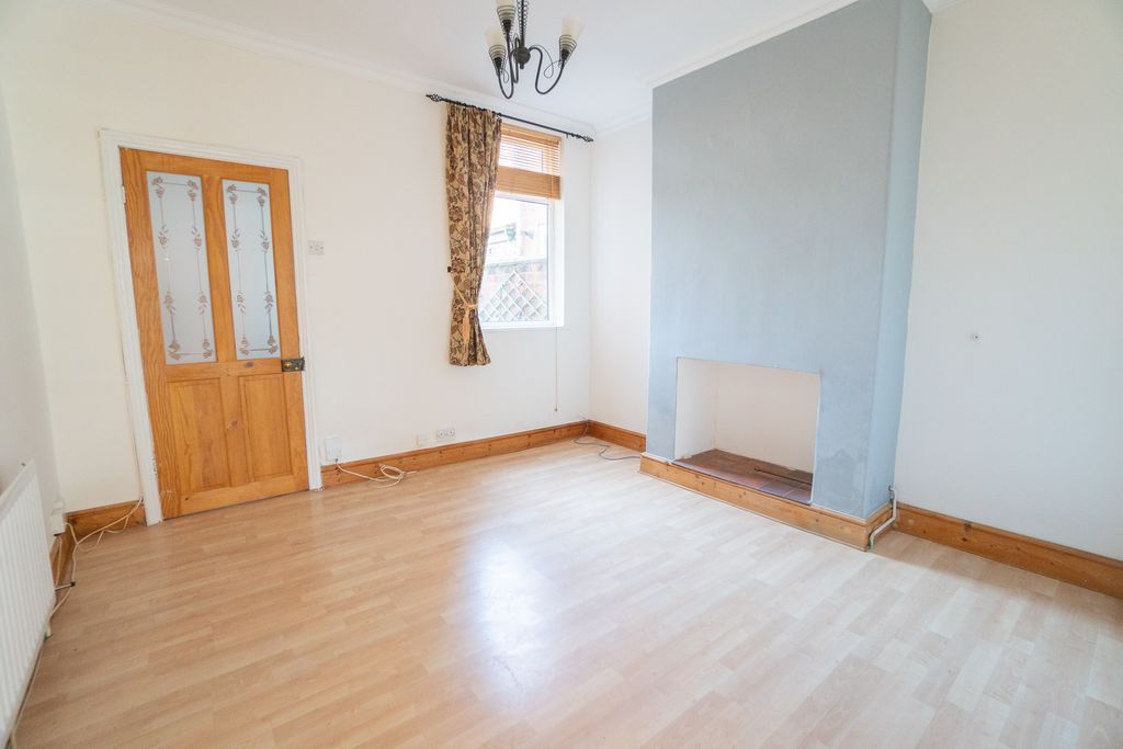 Property photo 2 of 9 Living Room