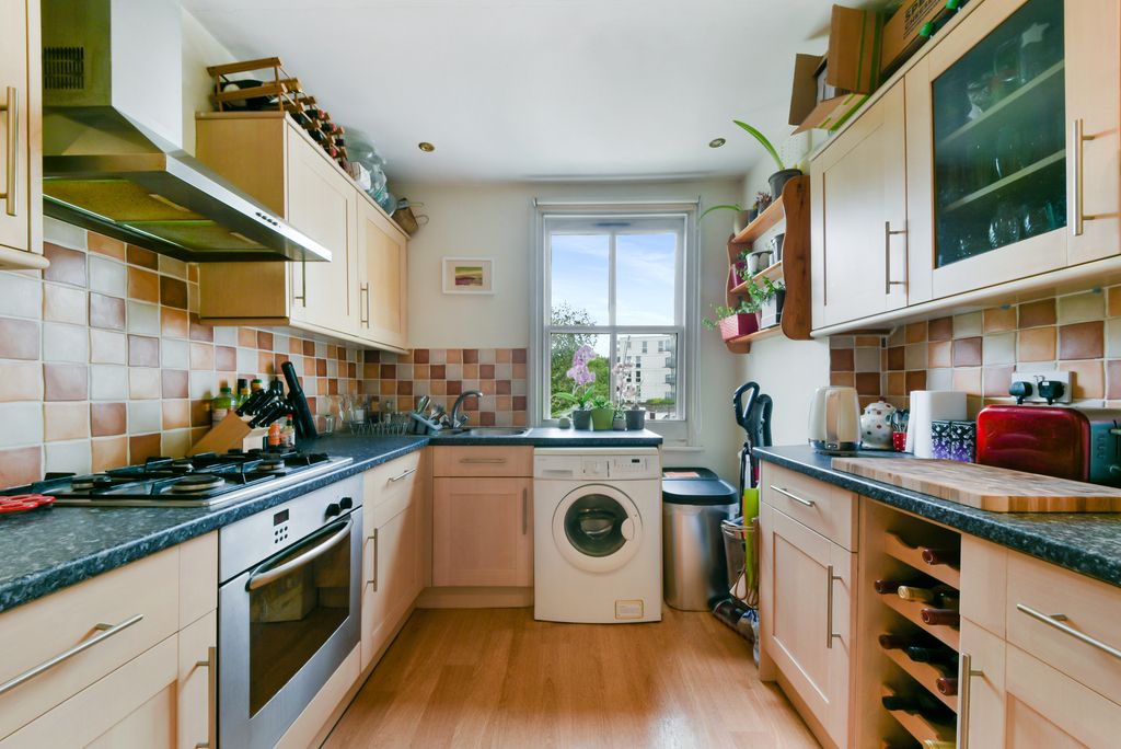 Property photo 3 of 7