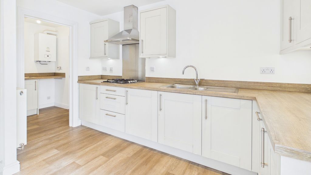 Property photo 3 of 31 5274334