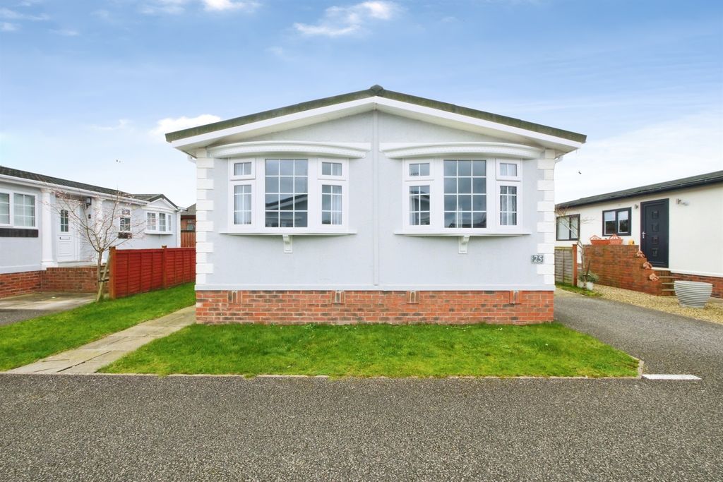 Property photo 2 of 18