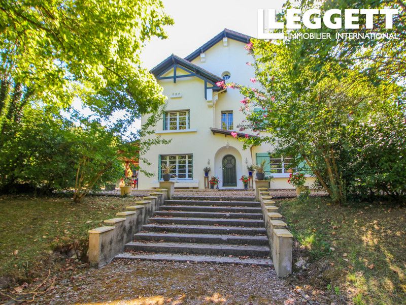 Property photo 1 of 10