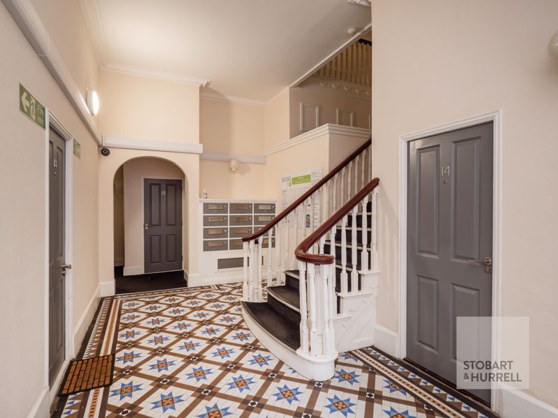Property photo 2 of 17 Entrance