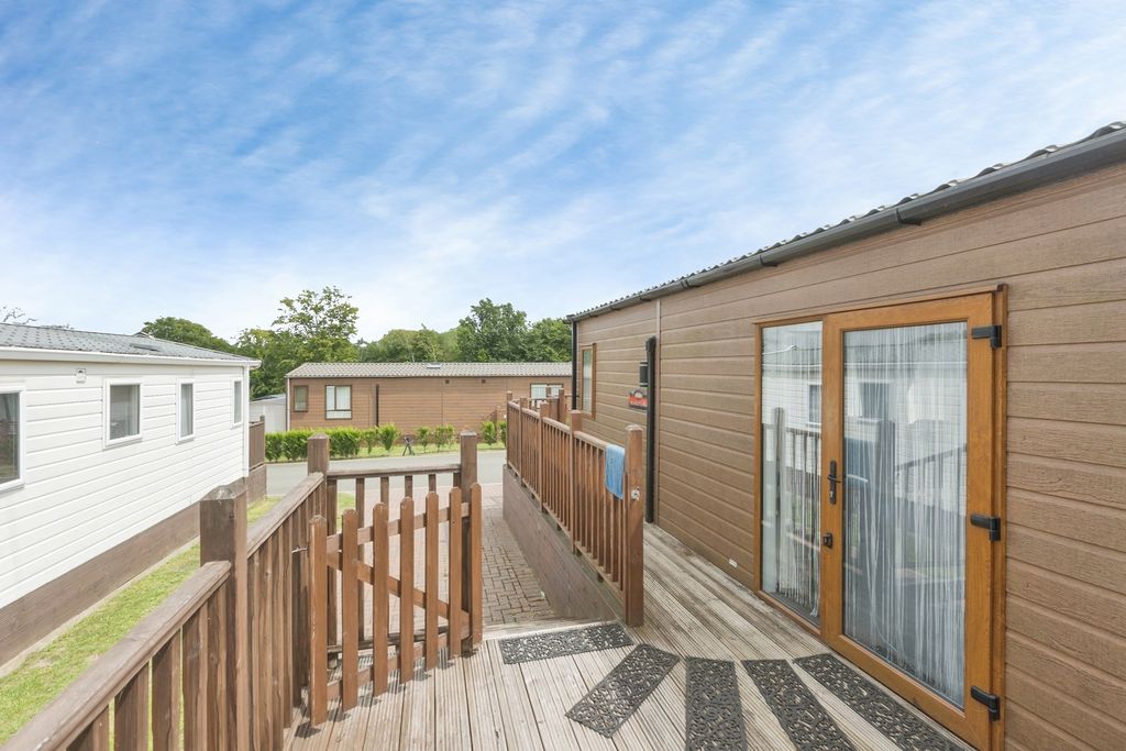 Property photo 2 of 12 Pbox-Img.Jpg