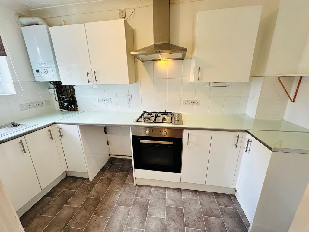 Property photo 2 of 14 Image