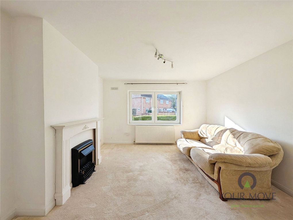 Property photo 2 of 11 Lounge