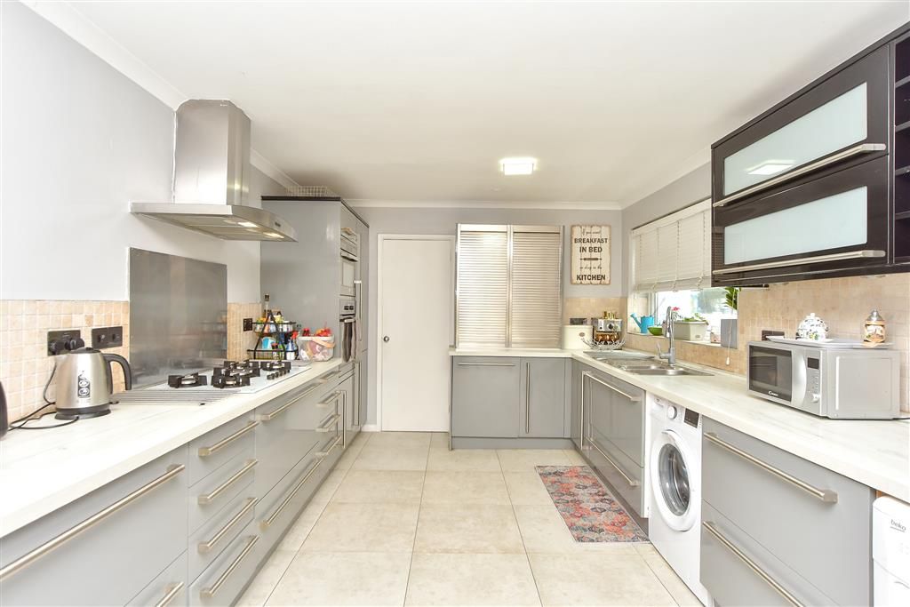 Property photo 2 of 19 Kitchen/Diner