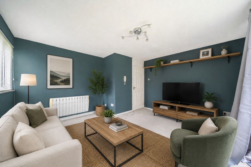 Additional image 4 of 2 bed flat for salePortland Court, Victoria Road, Barnstaple, Devon EX32