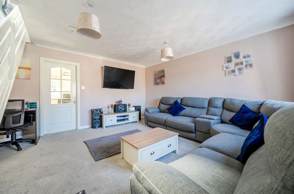 Property photo 3 of 13 1450275-1-69Ea597...