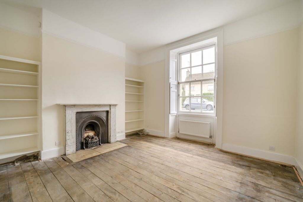 Property photo 3 of 21 Picture No. 18