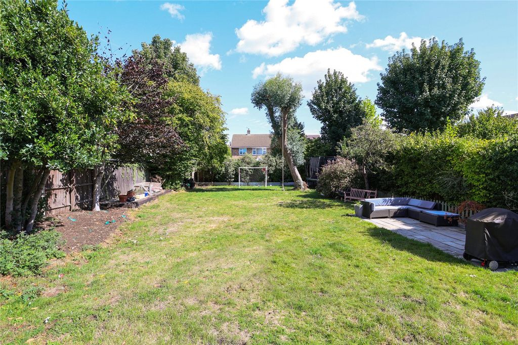 Property photo 2 of 17 Picture No. 31