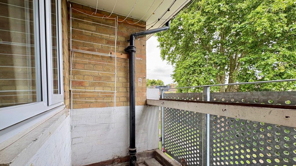 Property photo 3 of 3