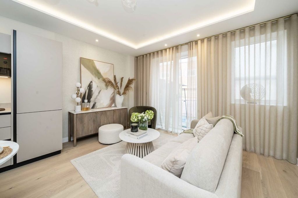 Property photo 2 of 4