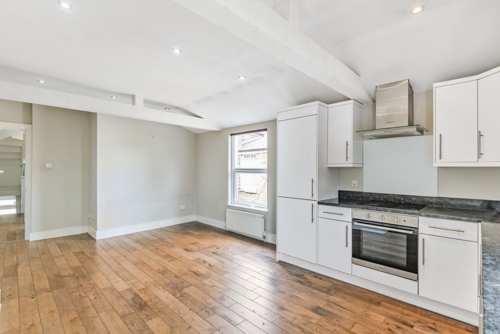 Property photo 1 of 15 899757 (13)