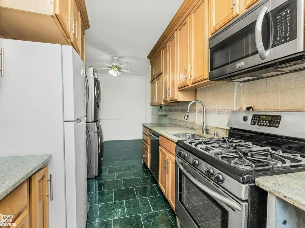 Property photo 3 of 8 <Alttext/>