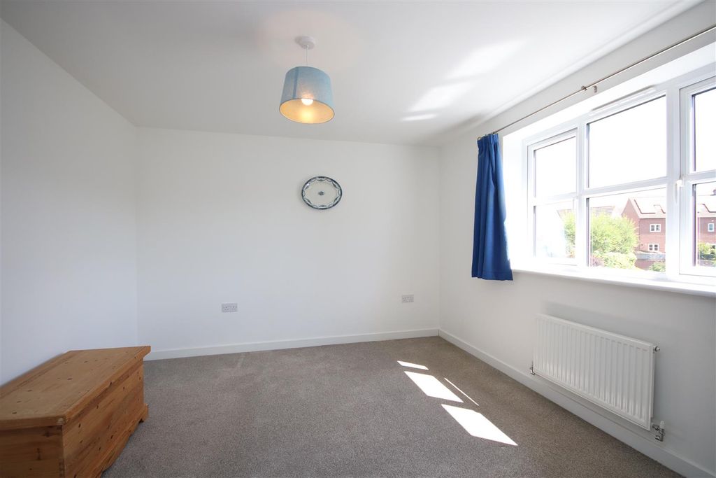 Property photo 2 of 14 Img_8723.Jpg