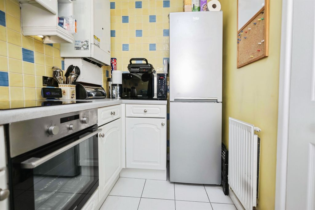 Property photo 2 of 17
