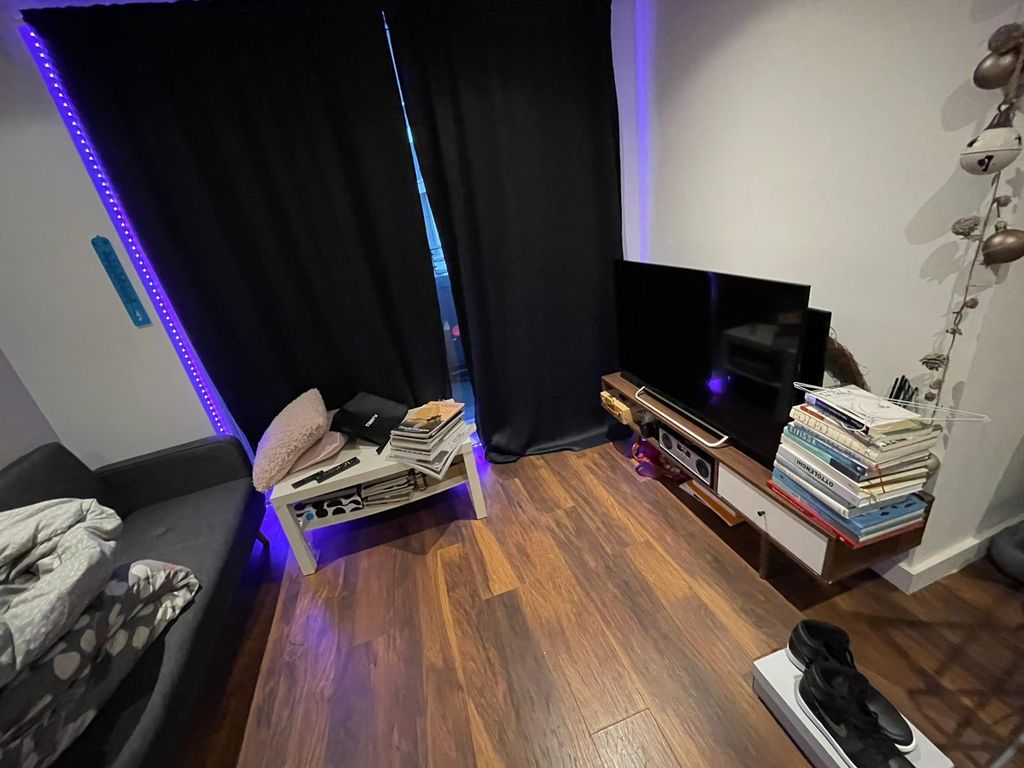 Property photo 3 of 8