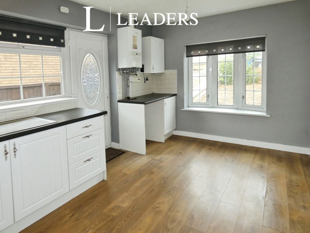 Property photo 3 of 10 Pbox-Img.Jpg