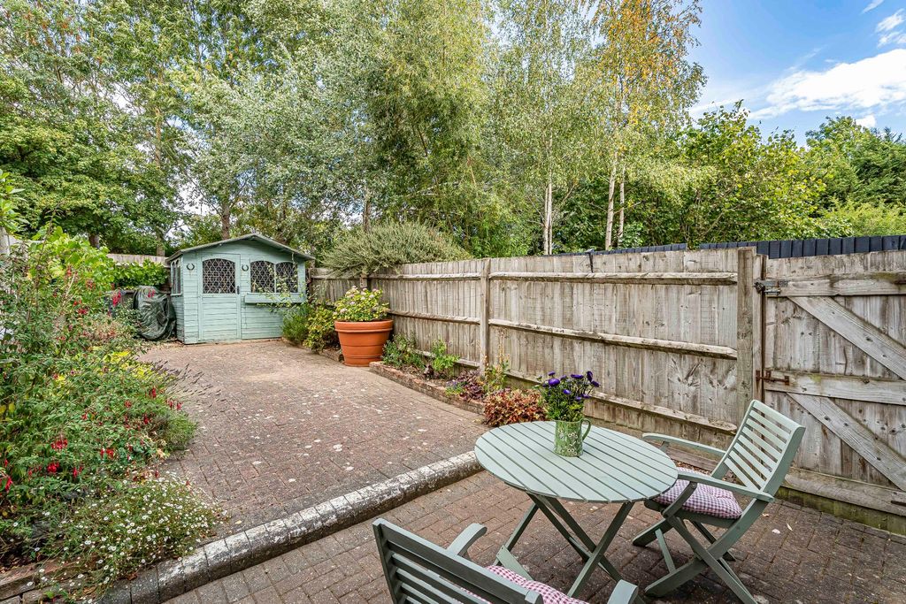 Property photo 2 of 14 Photograph 2