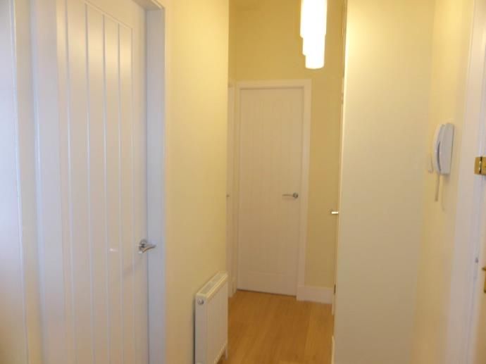 Property photo 3 of 7 Hallway