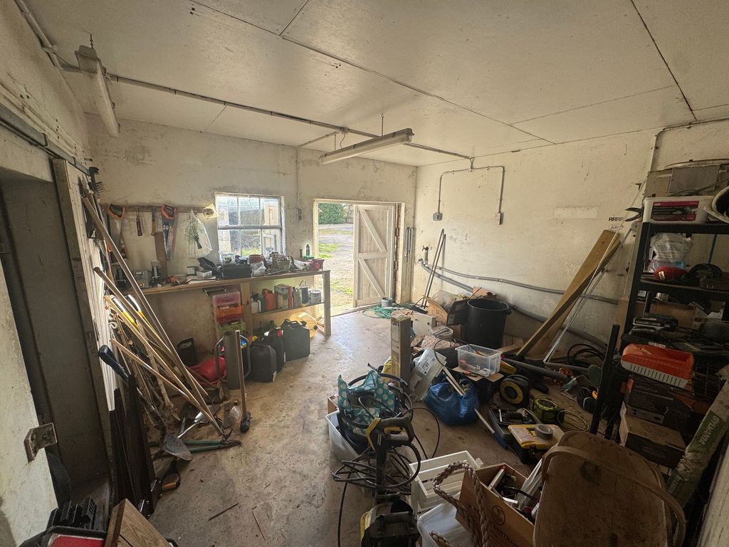 Property photo 3 of 4