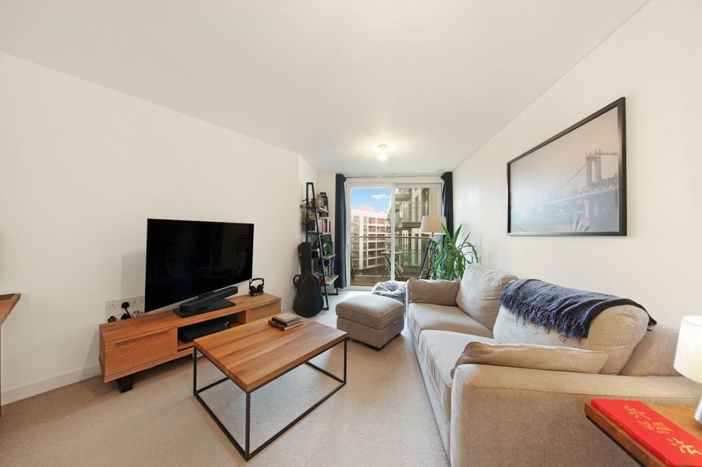 Property photo 2 of 11 Flat 47, Tennyson Apartments - 65Thkc3Ry1Quy2Cmhusi