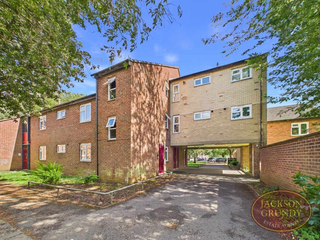 Property photo 1 of 11 Vernon Walk