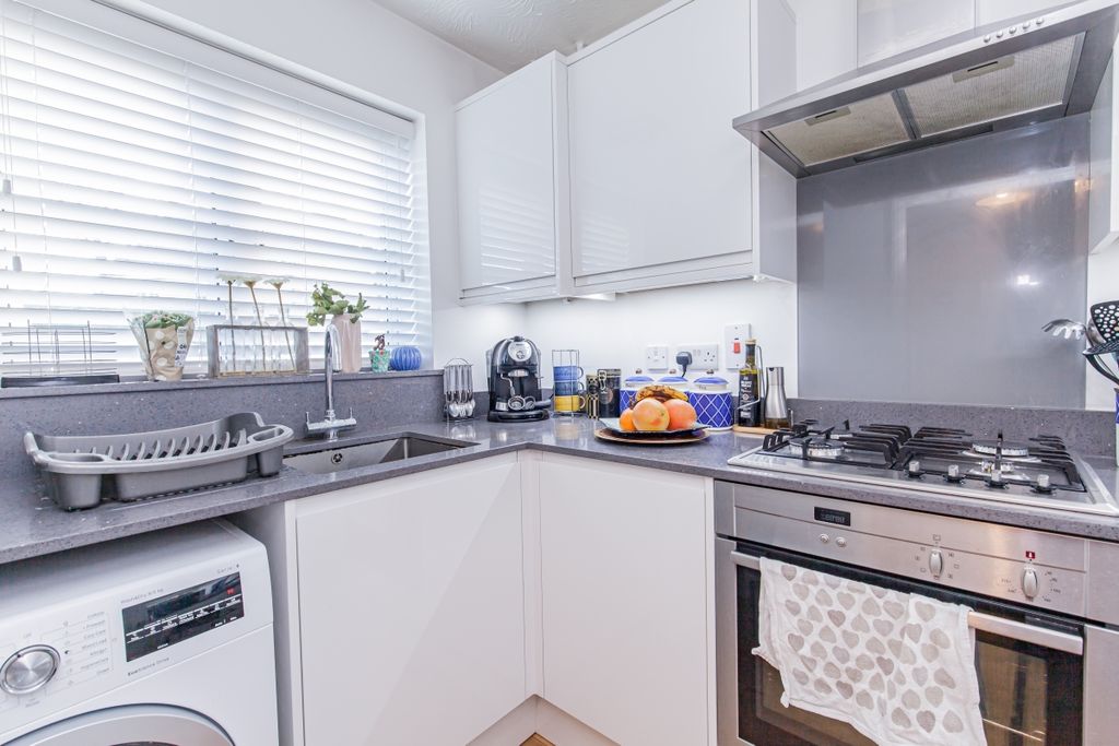 Property photo 3 of 6 151619