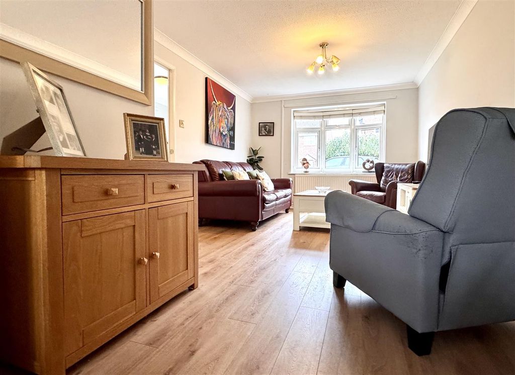 Property photo 3 of 20 Tempimagevwcbjw.Jpg