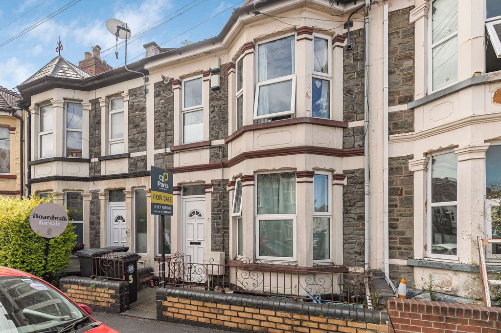 Property photo 1 of 10 Photo 10