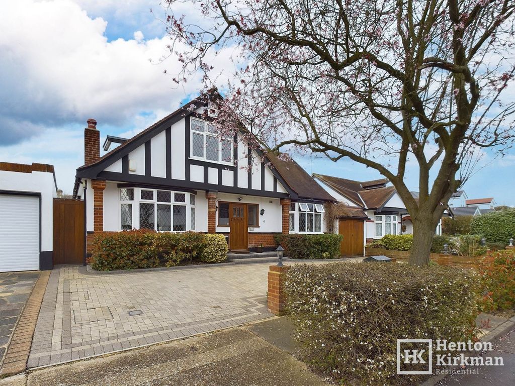 Property photo 1 of 30