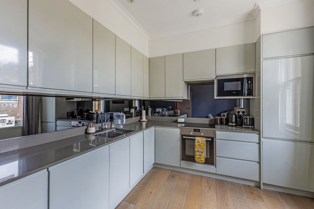 Property photo 3 of 18 105197_Flat-10-Ha...