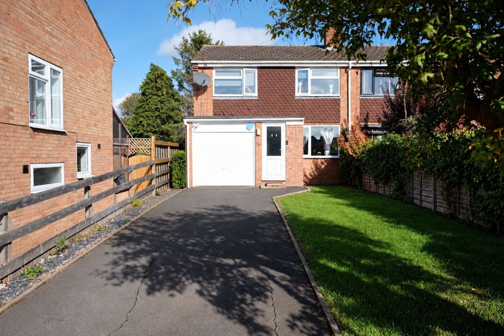 Property photo 1 of 14 014