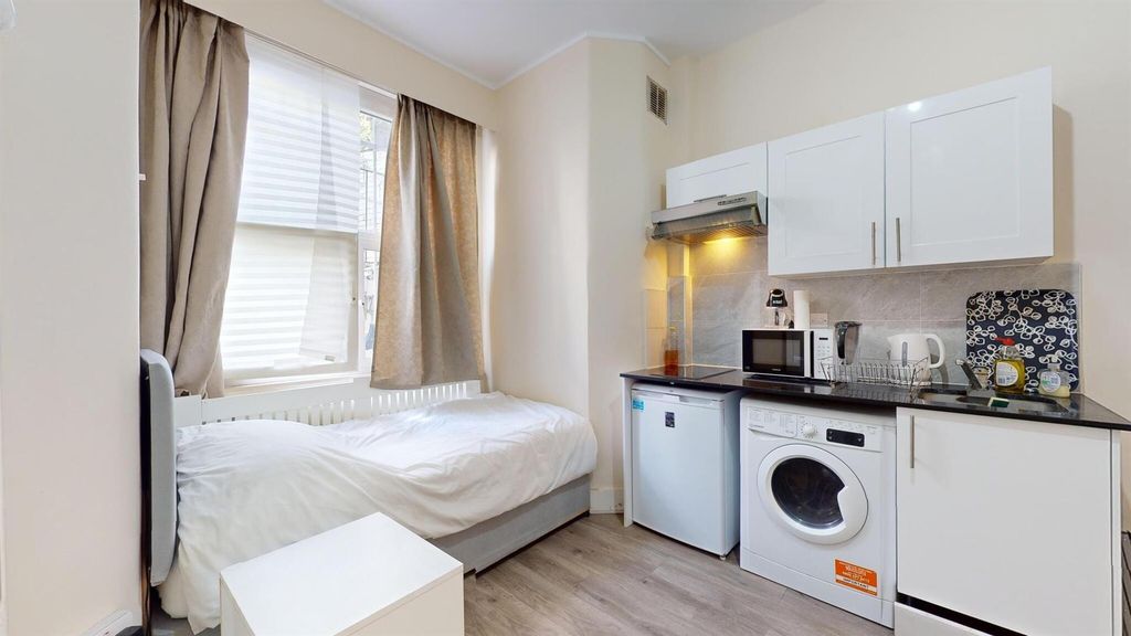 Property photo 1 of 8 664E029327Ac5B9Fcce7ba3F_29A936082A1994104Ac83A006